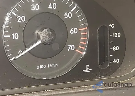 2005 Mercedes-Benz Clk 320 из США, поврежденный, VIN WDBTK65G05T048862